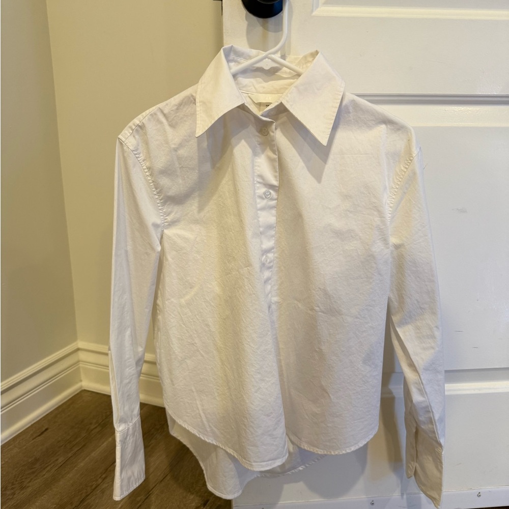 H&M basic white button down shirt